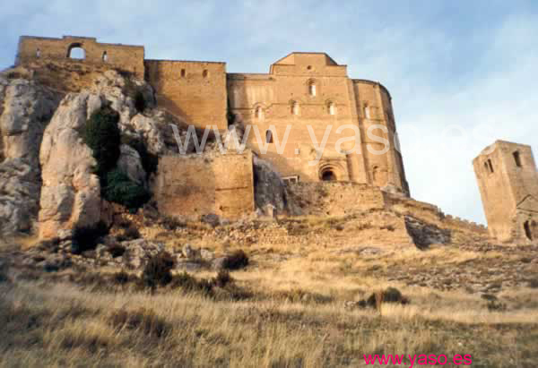 Tras la muralla
